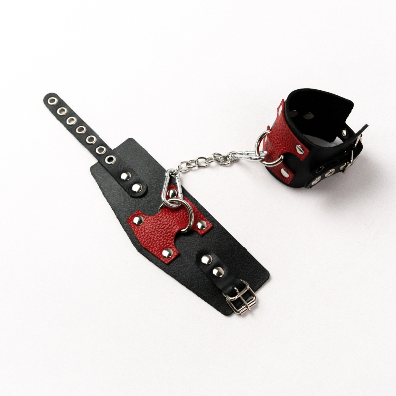 Оковы "Crazy Handmade" черно-красные, кожа 